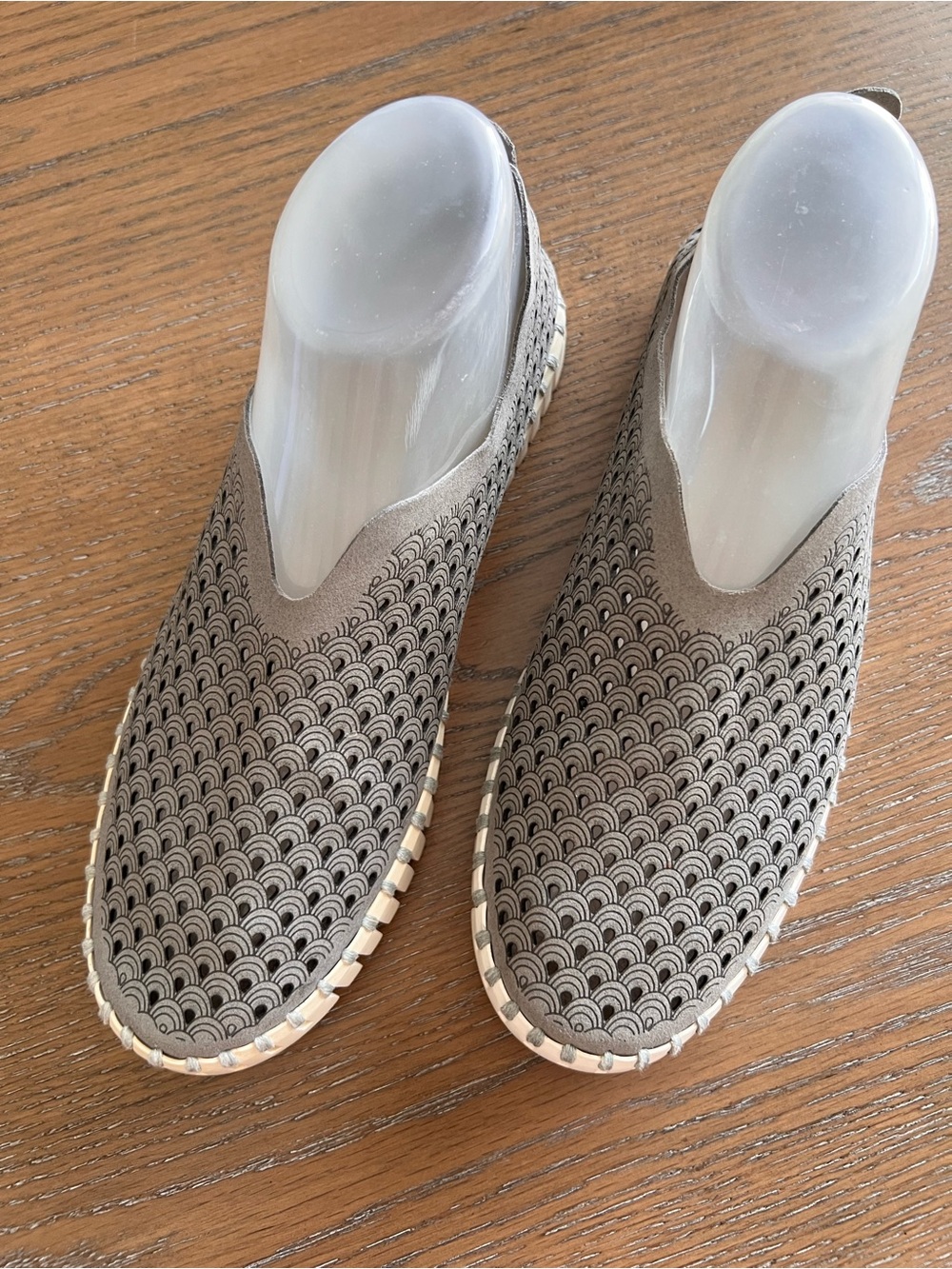 Ilse Jacobsen Tulip Slip On Flats  in Grey Size 39